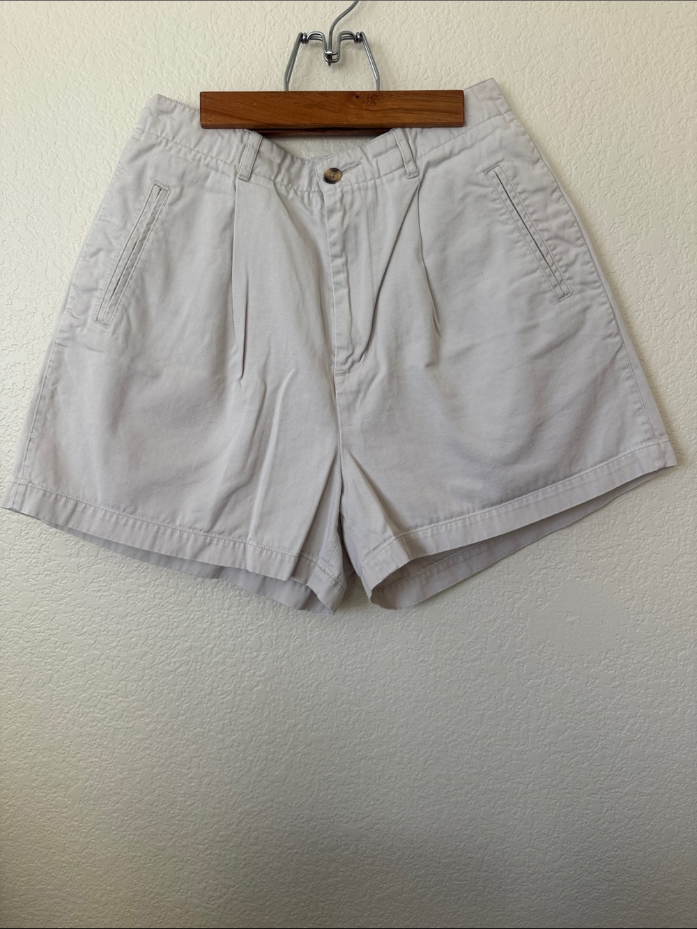 Vintage Merona Cream Pleated High-Waist Women's Shorts